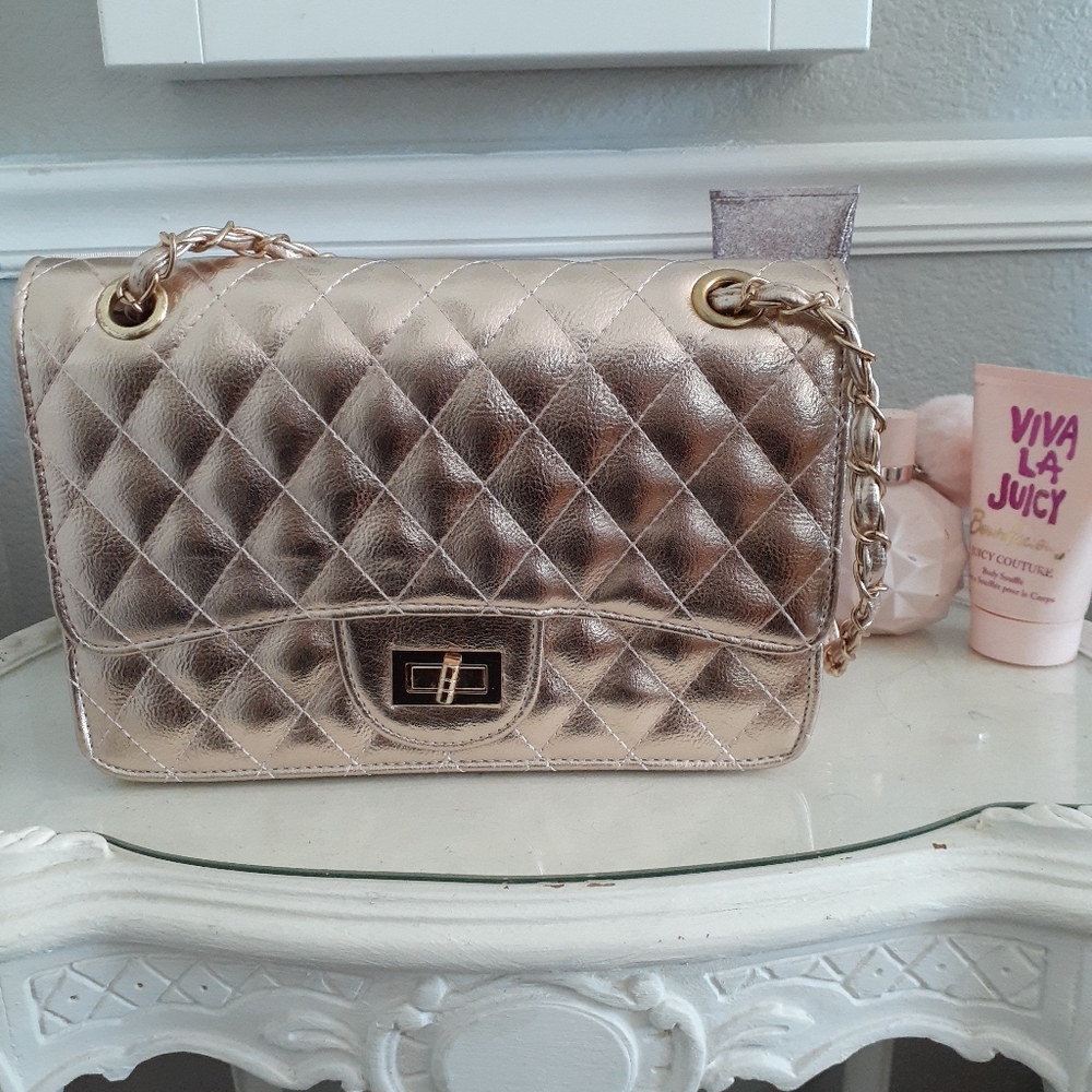 ***SOLD***Rose gold quilted chain strap purse